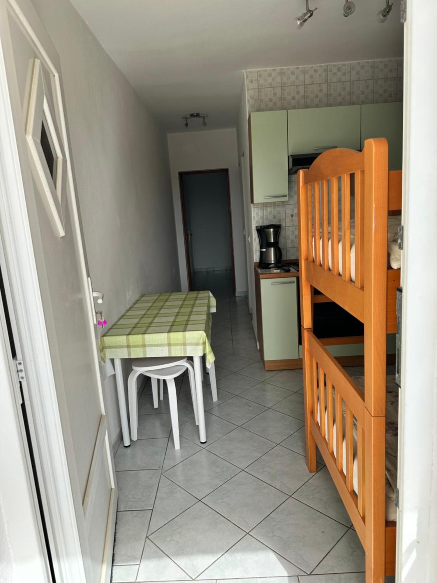 Apartments Kristina Vir Exterior photo